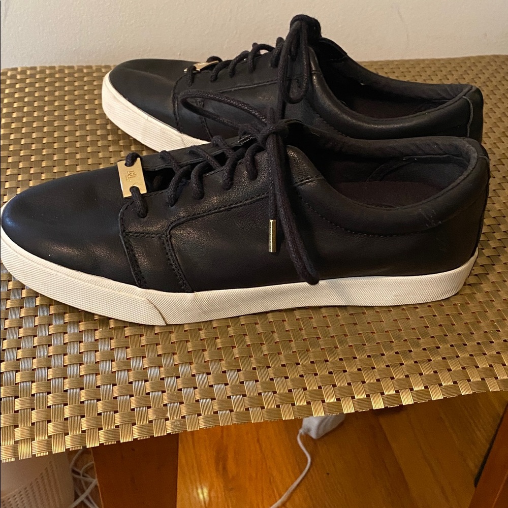 LAUREN RALPH LAUREN || Women's Reaba Ivory/Cream Leather Sneakers. Sz. 7.5 B - Picture 3 of 6